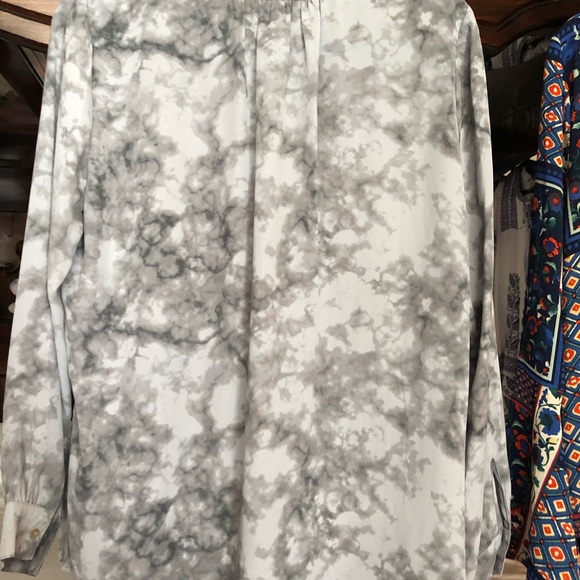 Hawthorne Drop Shoulder Blouse - Picture 4 of 5